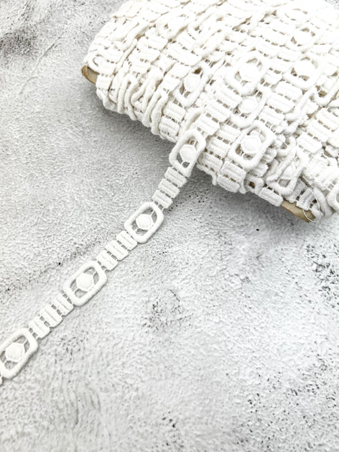 Off White Geometric Lace Trim 3/4 inch width 5 yards