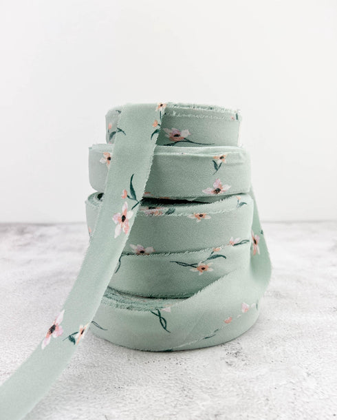 Sage Green Floral Woven Bias Tape Bundle: 130 Yards, 1-1/8" width