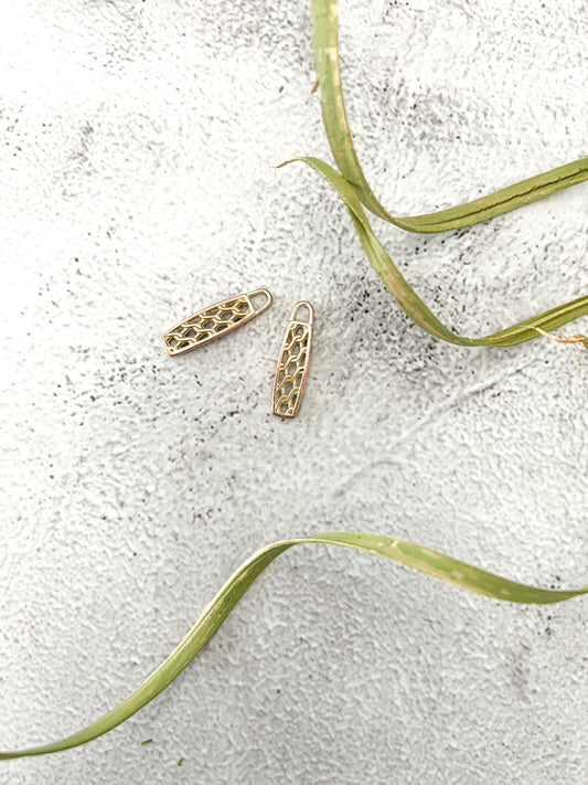 Light Gold and Off White Patina Metal Zipper Pull 1 Pair