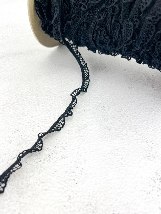 Black Ruffled Netting Elastic Trim 10 yards