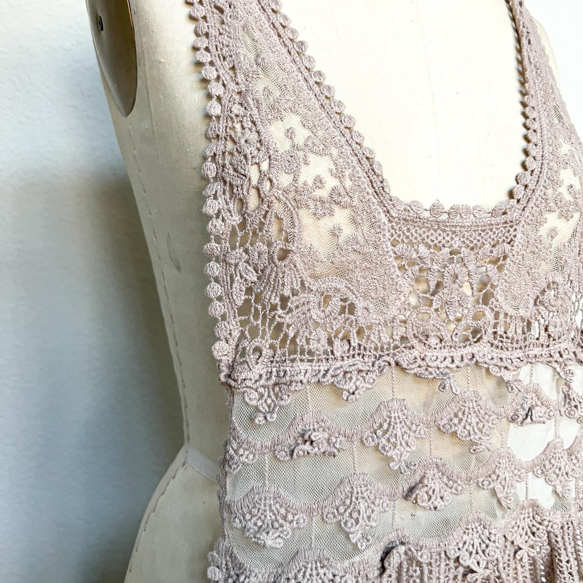 Beige Cotton Lace Applique with for Full Front Top
