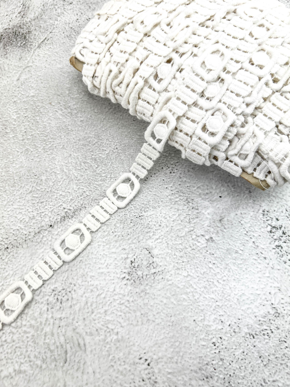 Off White Geometric Lace Trim 3/4 inch width 5 yards