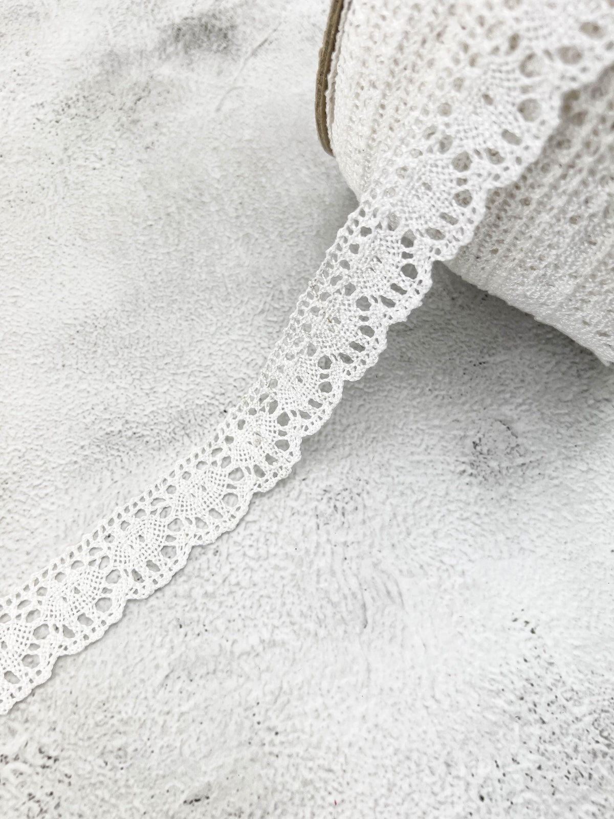 Off White Cotton Crochet Lace Trim: Scalloped Edge, 5 Yards