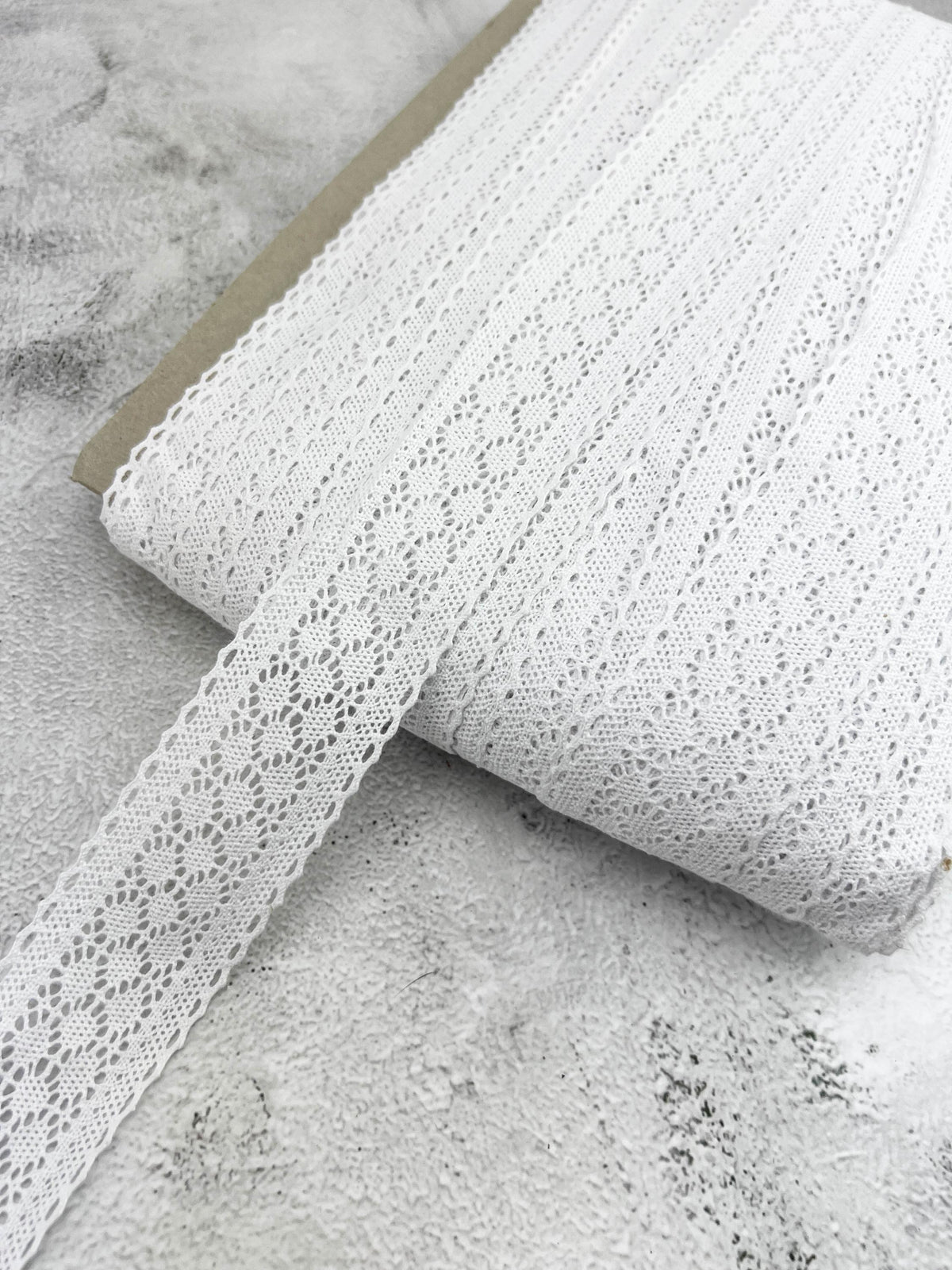 White Cotton Crochet Lace Trim: Scalloped Edge, 5 Yards