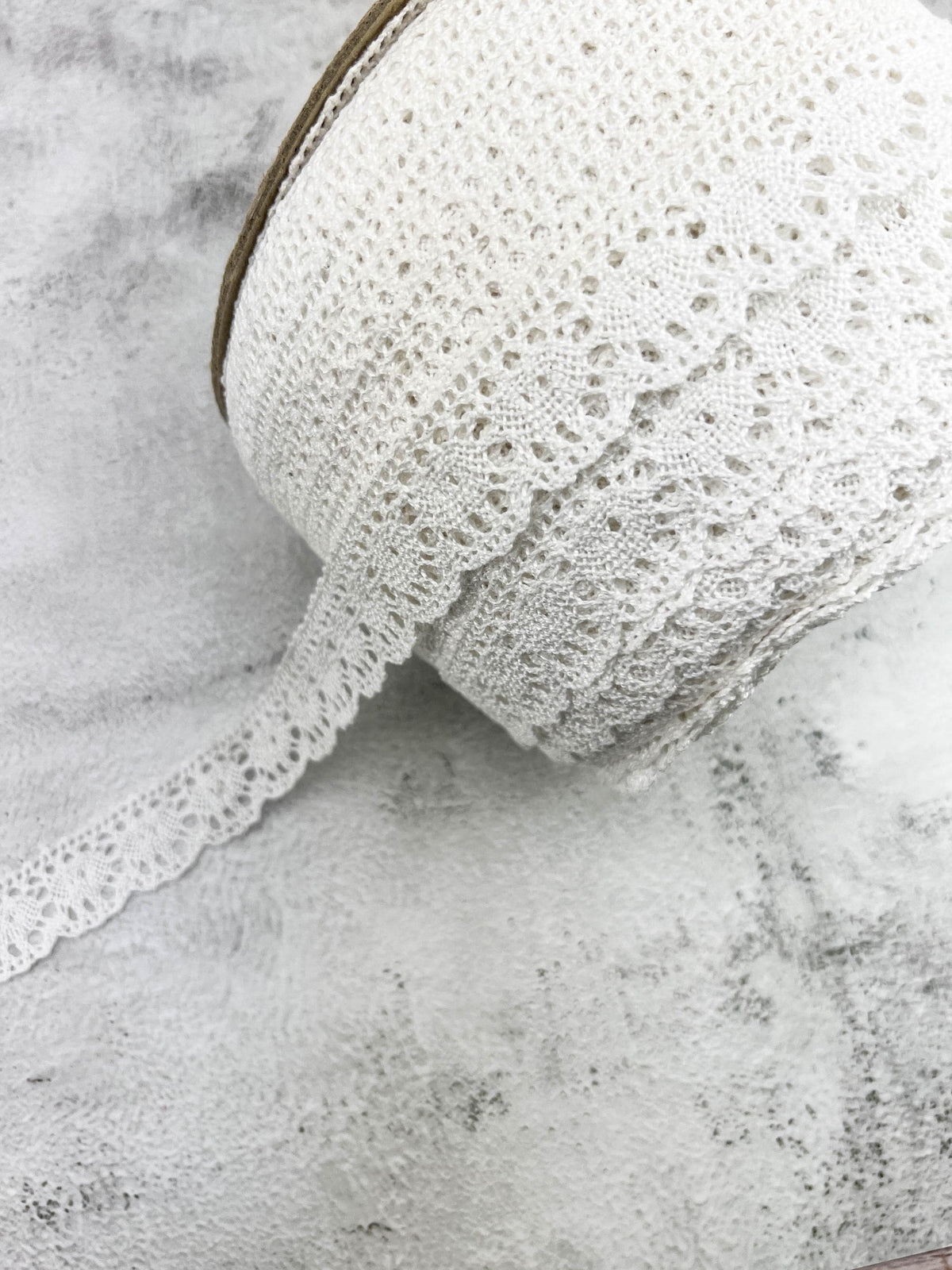 Off White Cotton Crochet Lace Trim: Scalloped Edge, 5 Yards