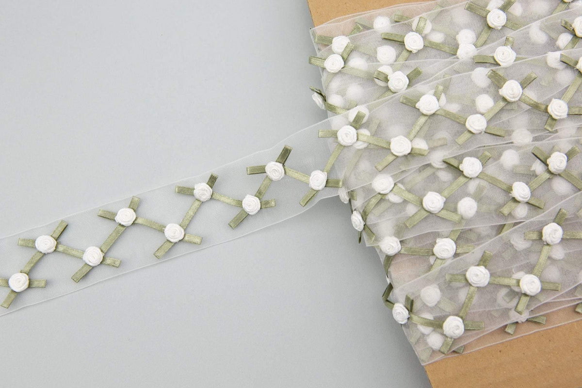 White Fabric Flowers Trim Mini Flowers Tiny Flowers on Organza Trim Flower Trim 1.5 inches width x 6 yards ATN00649 - Felinus Fabrics