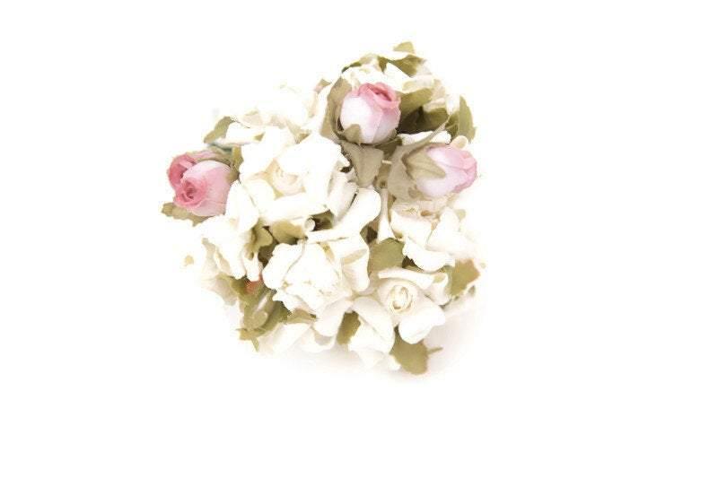 Mini Cream and Pink Variety Paper Flowers Tiny Paper Flowers 24 Pieces NTN00005 - Felinus Fabrics