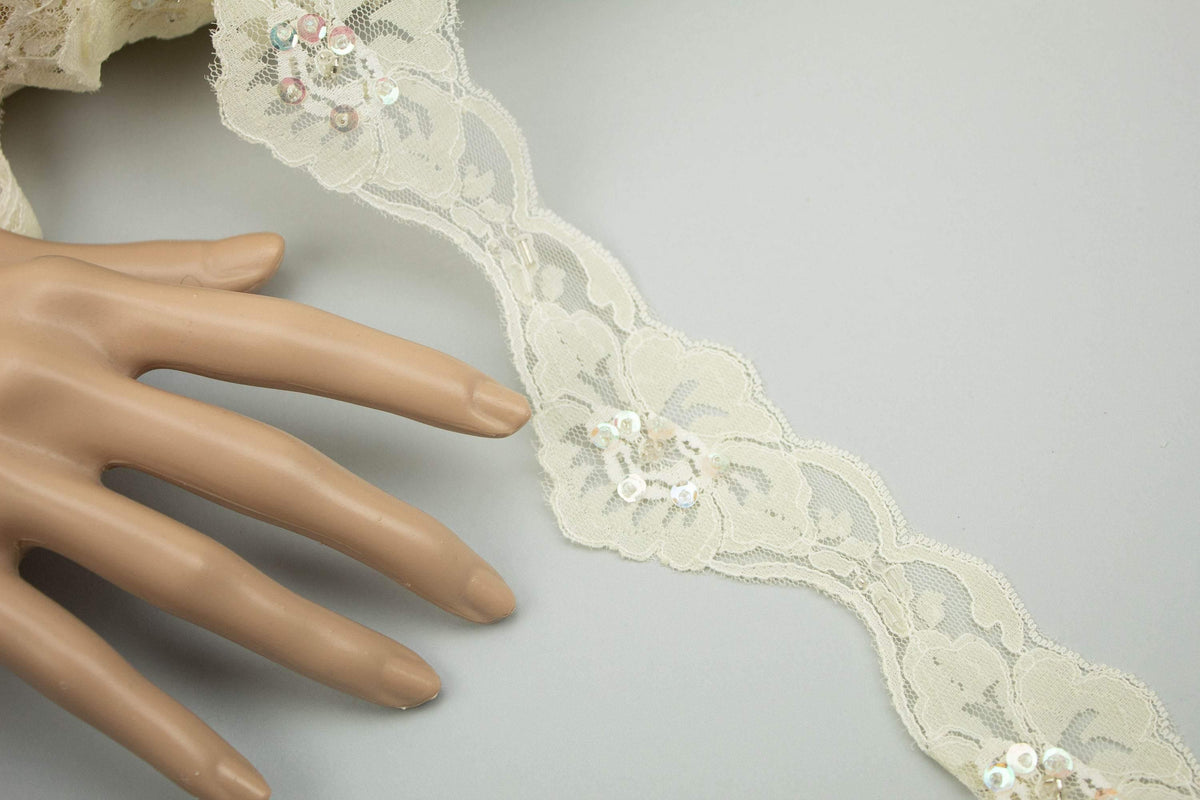 Buttercream Scalloped Sequined Lace Trim per 5 yards - Felinus Fabrics