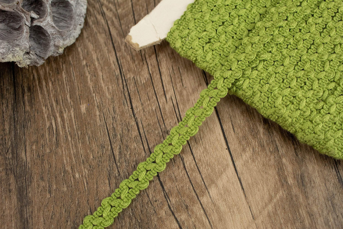 Green Fancy Rick Rack Like Woven Trim Vintage Trim Made in Germany 5 yards - Felinus Fabrics