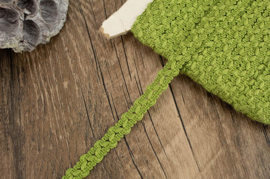 Green Fancy Rick Rack Like Woven Trim Vintage Trim Made in Germany 5 yards - Felinus Fabrics