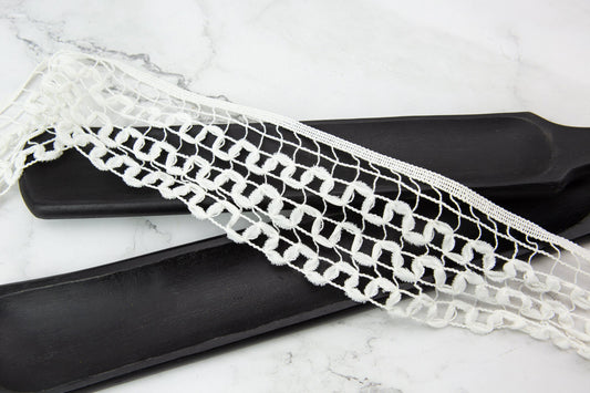 Off White Modern Square Shape Netting Like Lace Trim Remnant 4 inches width x 6.5 yards