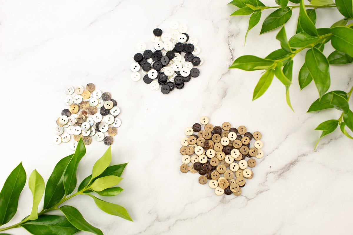 205 Plastic and Mother of Pearl Buttons Destash Bundle Pack