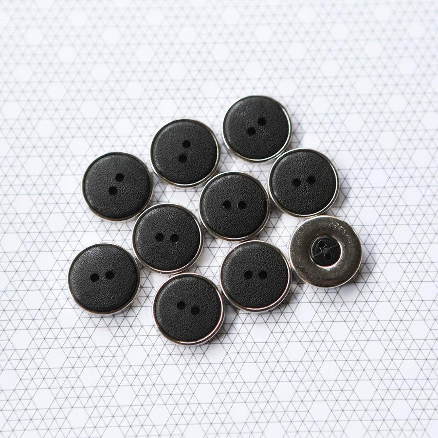 18mm Black Buttons Silver Rim 10 Pieces - Felinus Fabrics