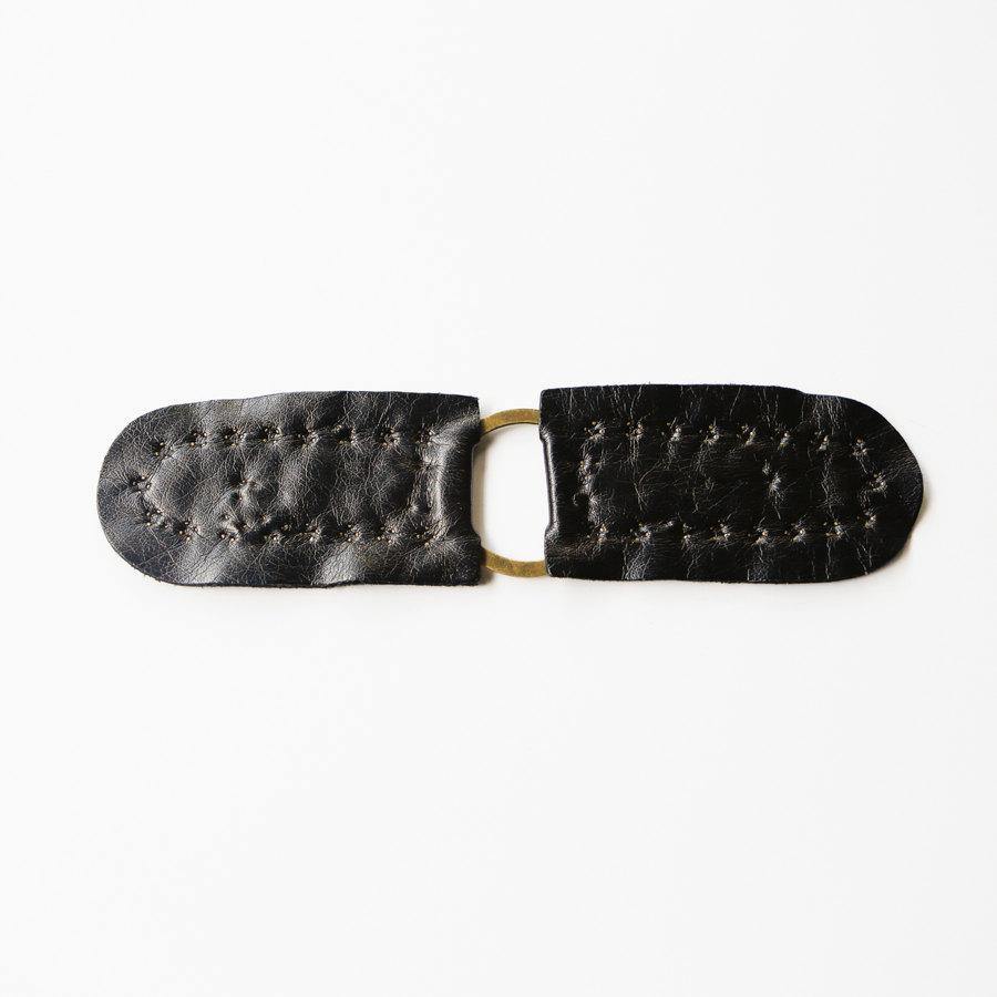 2 Pieces of Black Faux Leather Riveted Straps with Large D Ring Center - Felinus Fabrics